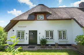 Luxuriöses Apartment in Reetdachhaus